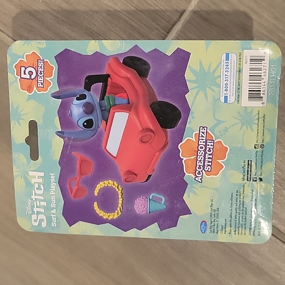 Stitch Surf and Sun playset - Picture 2 of 2
